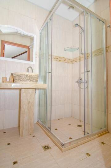 Фото номера Трехместный номер Делюкс Гостевой дом Guest House Villa Elma г. Nevsha 2