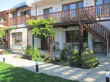 Фотографии Гостевой дом Guest House Villa Elma г. Nevsha (Болгария) №2 Фото Гостевой дом Guest House Villa Elma г. Nevsha 2